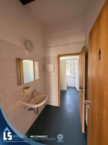 Herren WC 1.OG Premiumlage Werder: Wohn- und Gesch�ftshaus mit gro�z�gigem Grundst�ck und Potenzial