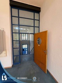 Eingangsbereich Premiumlage Werder: Wohn- und Gesch�ftshaus mit gro�z�gigem Grundst�ck und Potenzial
