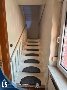 Aufgang Kleine gem�tliche Singlewohnung!
