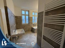 Bad OG.jpg 5 Zimmer und 3 B�der - Gro�z�gige, lichtstarke Maisonettwohnung mit Balkon und Stellplatz in Stendal