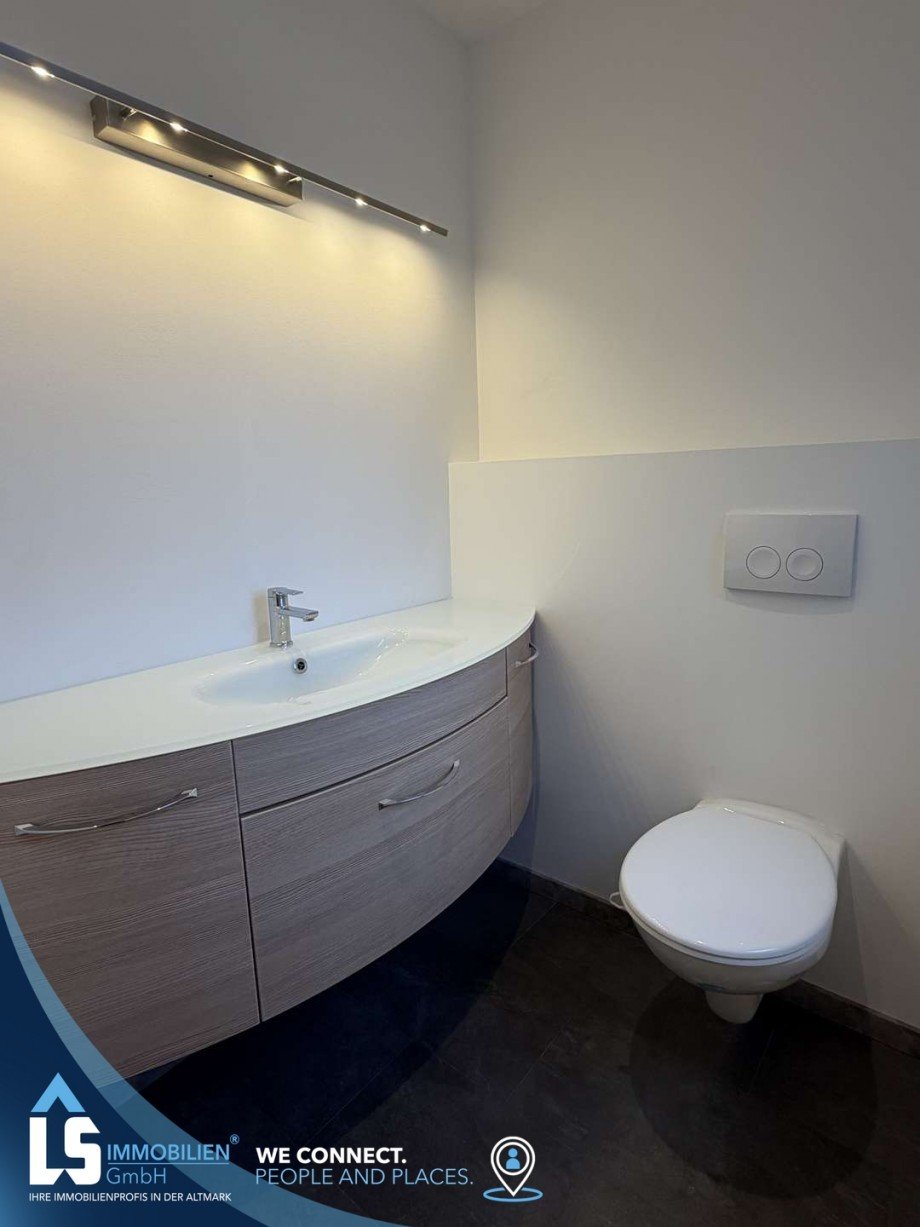 EG WC Doppelhaush�lfte Havelberg