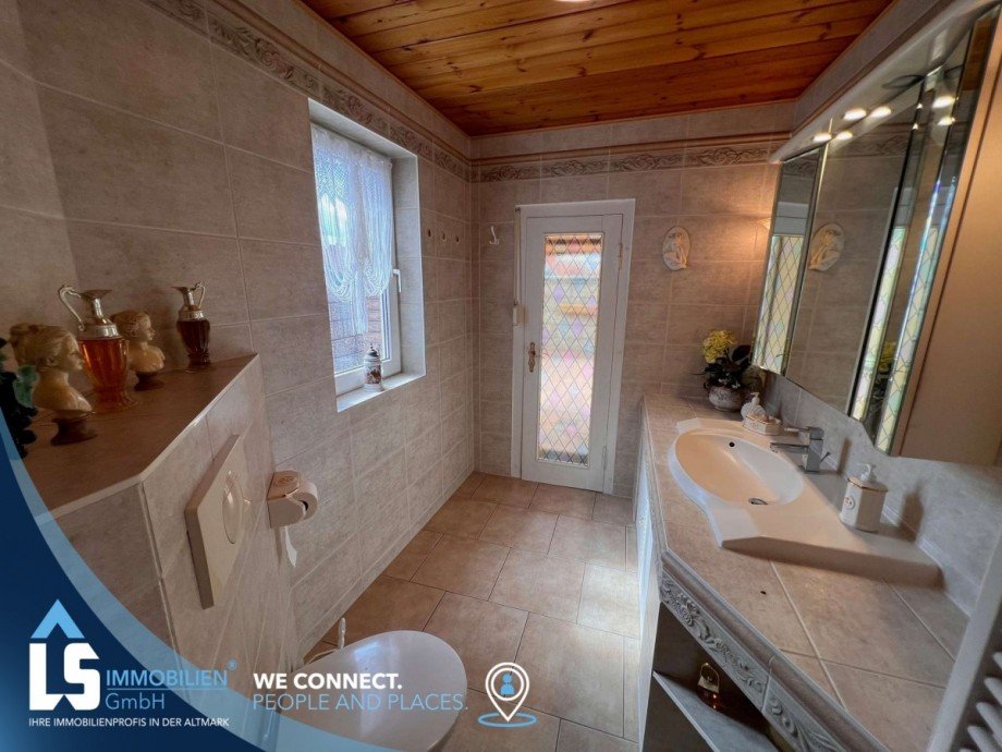 G�ste WC mit Zugang Dachterrasse Reihenmittelhaus Tangerm�nde