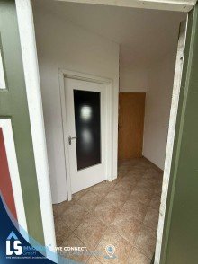 4 Doppelhaush�lfte mit gro�em Grundst�ck
