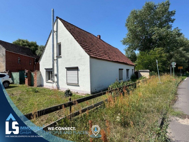 IMG_0062 Tangerh�tte (Uchtdorf) Einfamilienhaus Gro�z�giges Einfamilienhaus mit gro�em Grundstuck und reichlich Nebengelass