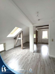 Wohnzimmer Moderne und lichtdurchflutete 3,5-Zimmer-Wohnung unweit der Innenstadt von Stendal