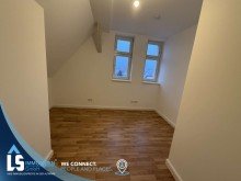 IMG_6652.jpg 5 Zimmer und 3 B�der - Gro�z�gige, lichtstarke Maisonettwohnung mit Balkon und Stellplatz in Stendal