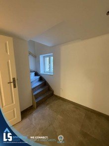 Flur UG.jpg Frisch sanierte Stadtvilla mit Sonder-AfA in Bestlage von Stendal