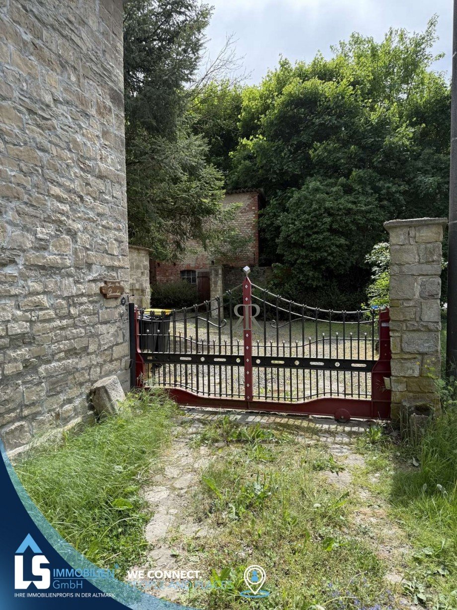Hoftor Einfamilienhaus Ostingersleben