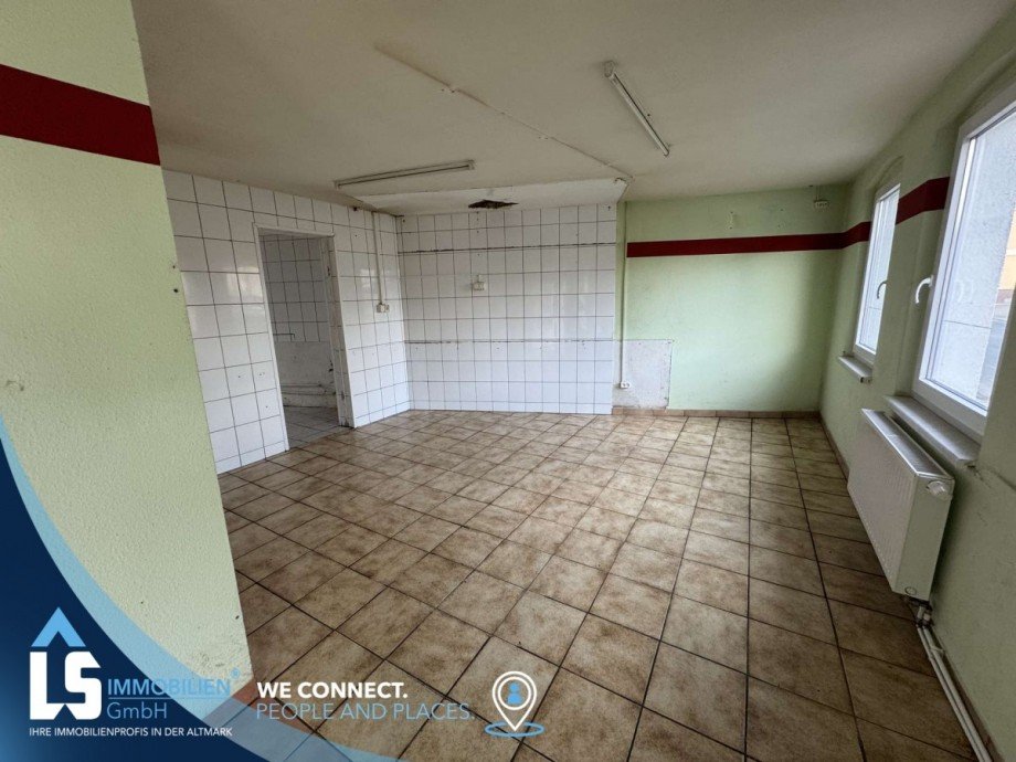 Gewerbeeinheit Mehrfamilienhaus Rog�tz