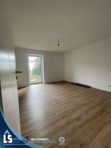 Schlafzimmer komplett sanierte Erdgeschosswohnung