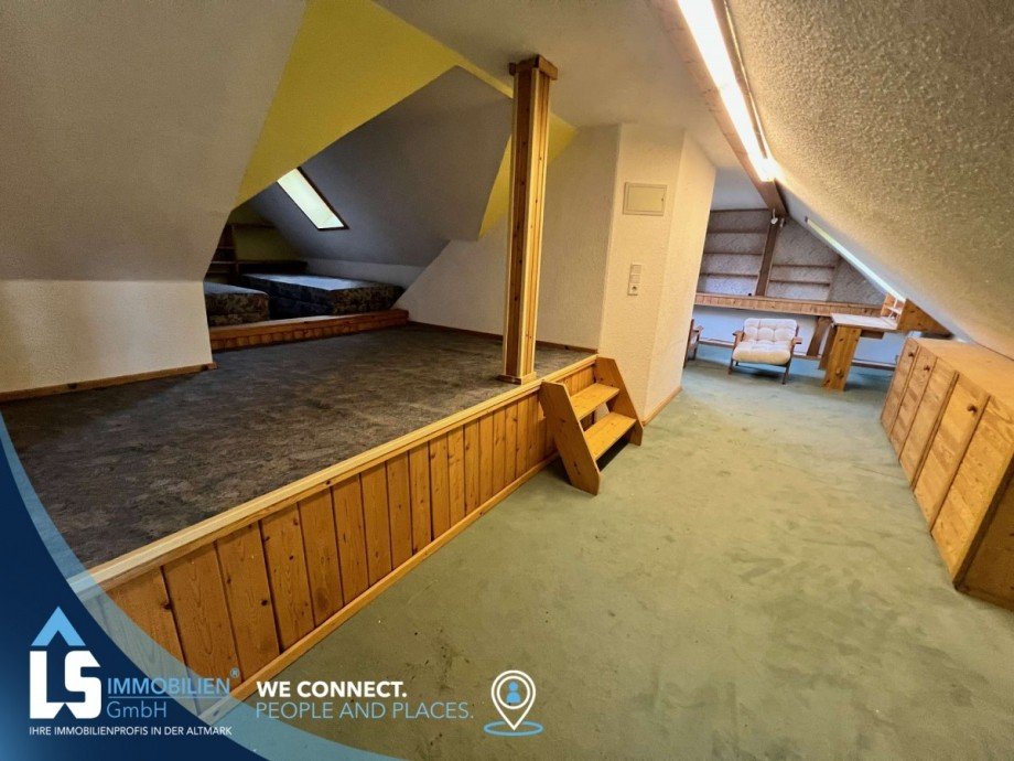 Dachgeschoss Reihenmittelhaus Tangerm�nde