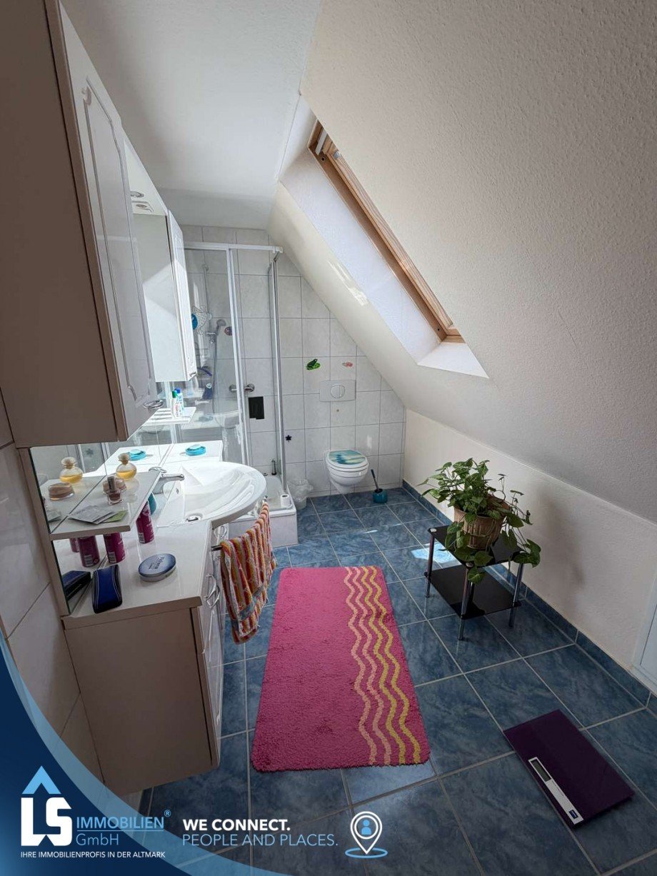 Bad OG Doppelhaush�lfte Plattenburg OT Gl�wen