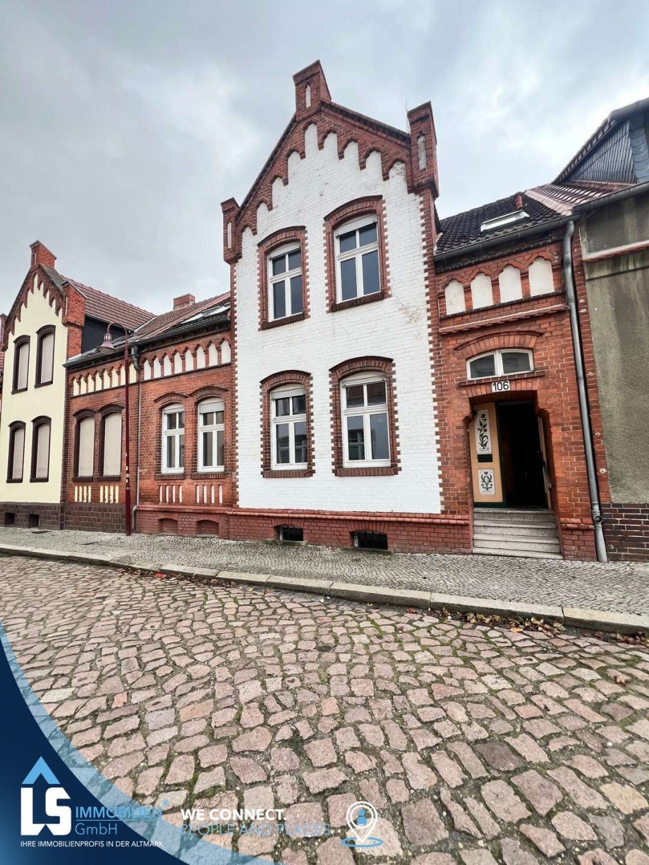 Hausansicht Reihenmittelhaus Tangerm�nde