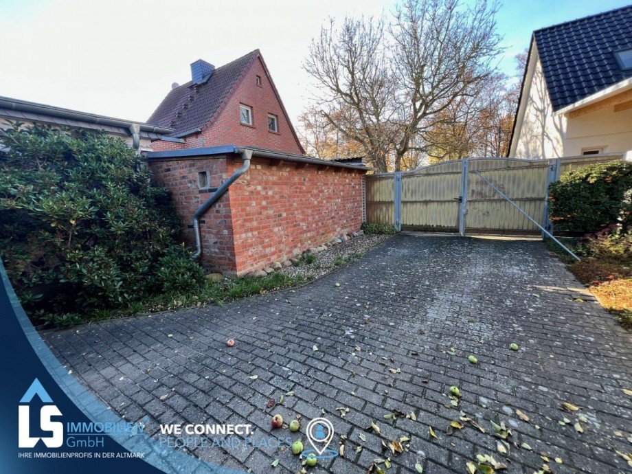 2 Auffahrt Haus Ro�dorf