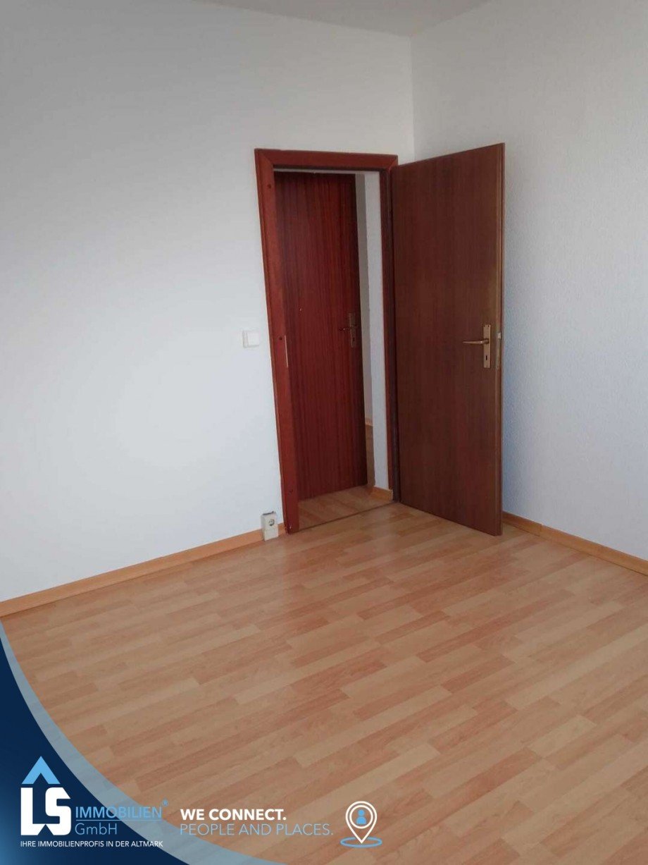 WhatsApp Image 2025-02-21 at 11.32.46 (2) Etagenwohnung Bitterfeld-Wolfen
