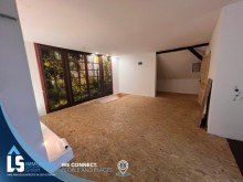 Dachgeschoss Platz f�r die ganze Familie. Einfamilienhaus mit gro�em Grundst�ck