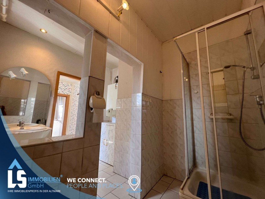 Badezimmer Doppelhaush�lfte Bittkau