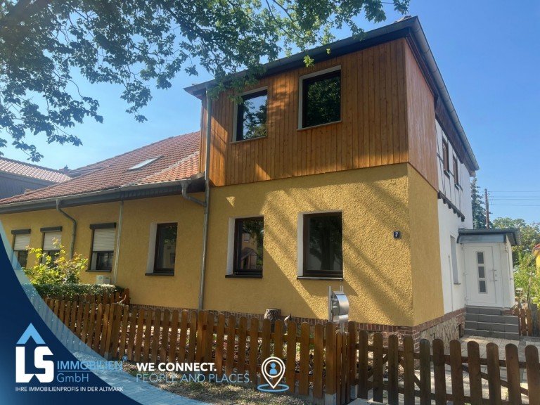 Stra�enansicht Quedlinburg Doppelhaush�lfte gepflegte Doppelhaush�lfte Quedlinburg