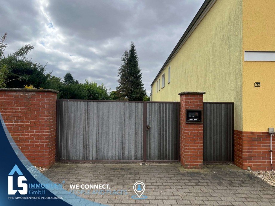 Toreinfahrt Einfamilienhaus Gro� Santersleben