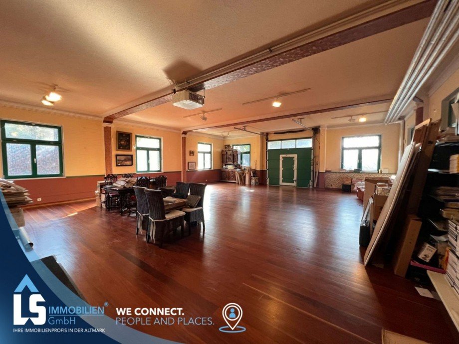 Einheit 1 Halle/Galerie Wohn- / Gesch�ftshaus Wusterhausen/Dosse