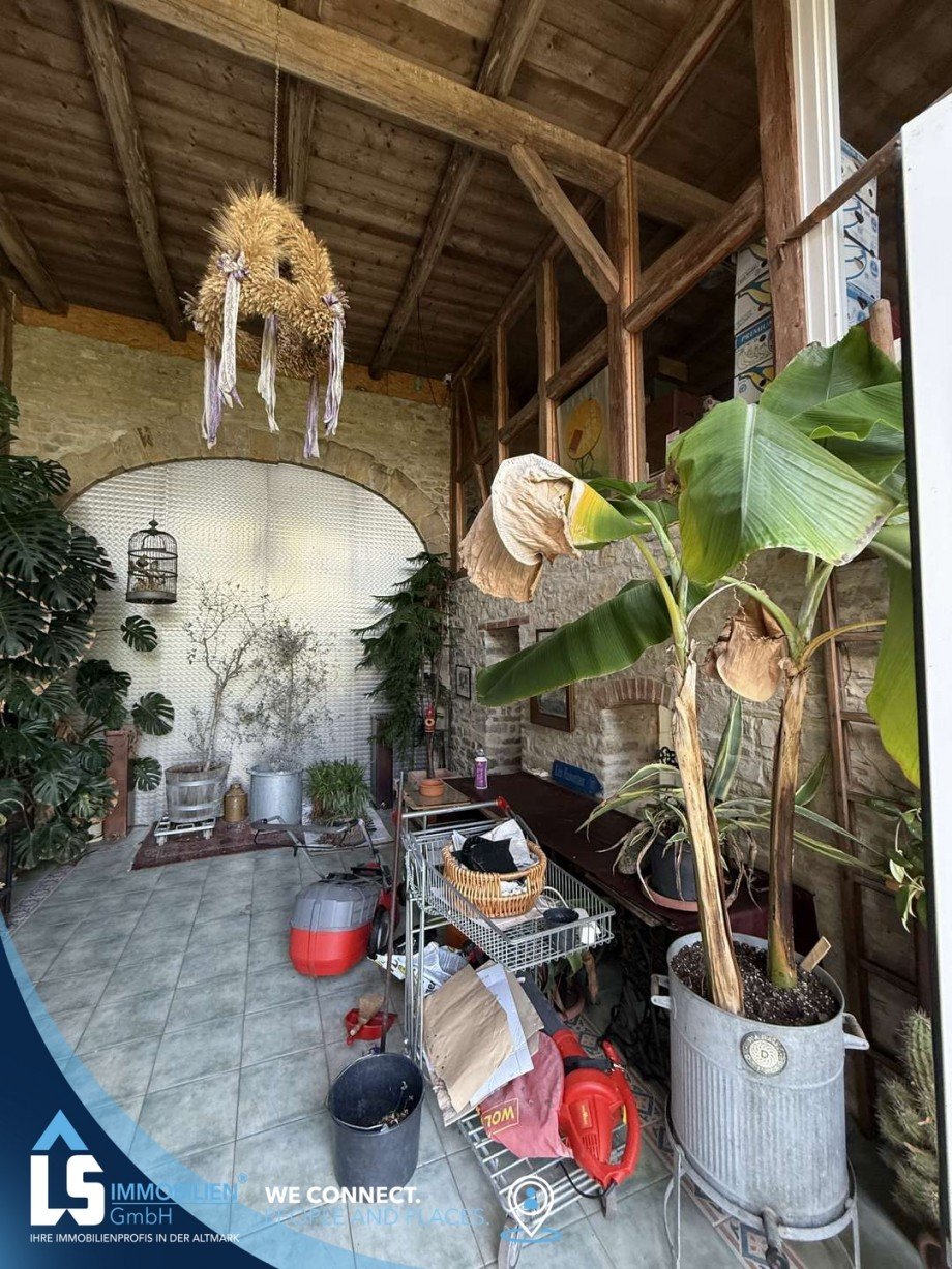 Nebengelass Eingang Einfamilienhaus Ostingersleben