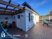 G�stehaus Haus mit traumhaftem Grundst�ck direkt am Ro�dorfer Kanal