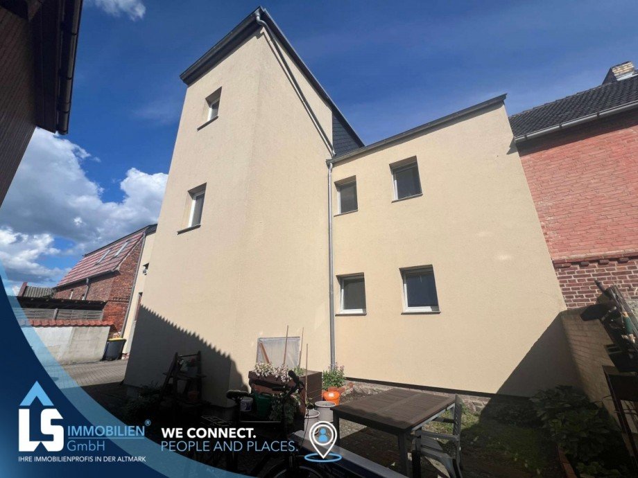Hausansicht Etagenwohnung Tangerh�tte OT Birkholz