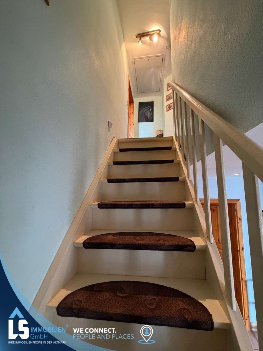 Treppe Doppelhaush�lfte Plattenburg OT Gl�wen