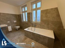 Bad DG 5 Zimmer und 3 B�der - Gro�z�gige, lichtstarke Maisonettwohnung mit Balkon und Stellplatz in Stendal