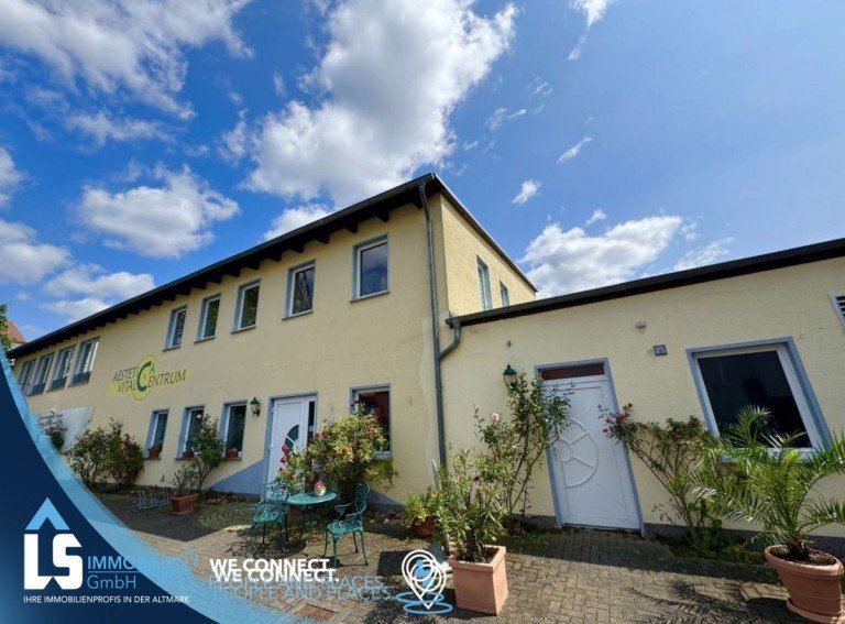 Au�enansicht Stendal Praxis Praxisr�ume in Top-Lage Stendal | flexibel | Pauschalmiete | Parkpl�tze