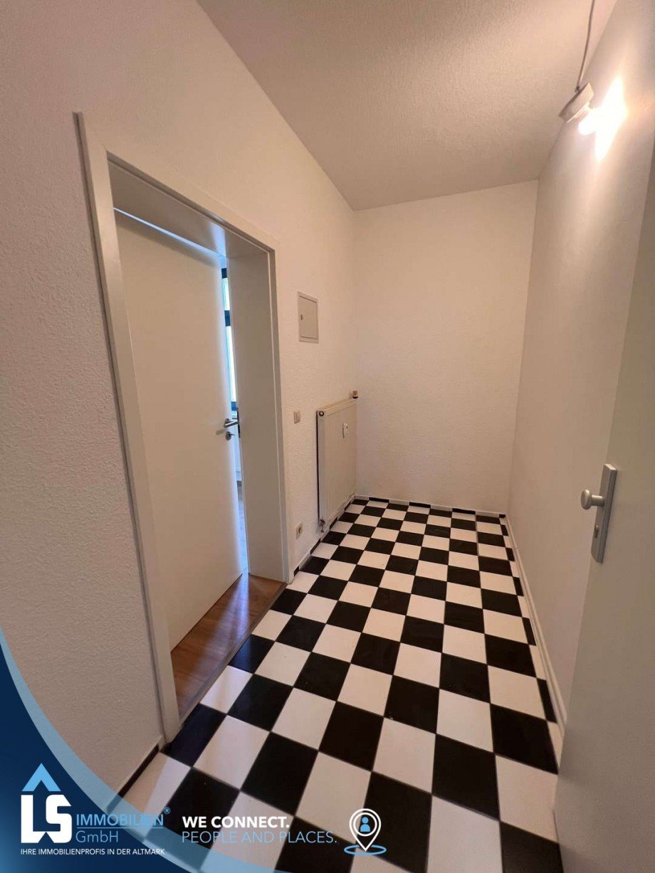 Flur Wohnung H�selitz