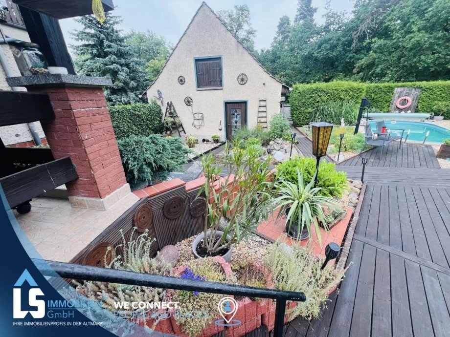 Garten Doppelhaush�lfte Stendal